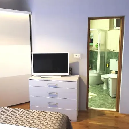 Kapovic Lägenhet Kaštela